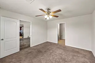 422 Hawks View Dr, La Marque, TX 77568 - Photo 16