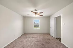 422 Hawks View Dr, La Marque, TX 77568 - Photo 14