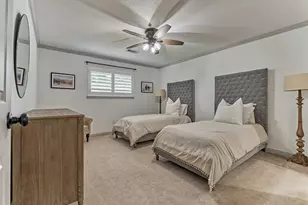 42 Golden Shadow Cir, The Woodlands, TX 77381 - Photo 32