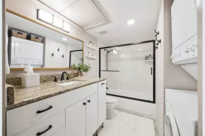 7555 Katy Freeway #50, Houston, TX 77024 - Photo 12