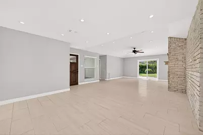 12707 Pantano Drive, Houston, TX 77065 - Photo 16