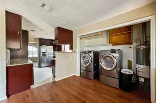 5907 Darkwood Dr, Houston, TX 77088 - Photo 8