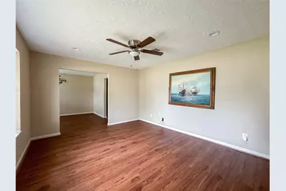 5907 Darkwood Drive, Houston, TX 77088 - Photo 6