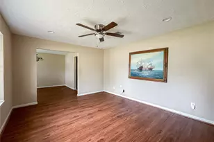 5907 Darkwood Dr, Houston, TX 77088 - Photo 6