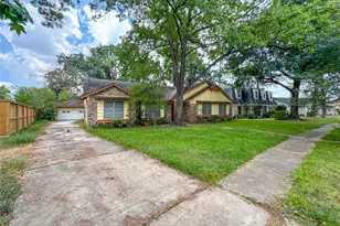 5907 Darkwood Dr, Houston, TX 77088 - Photo 2