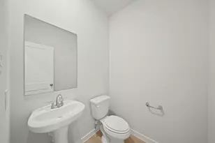 325 Bennett St, Angleton, TX 77515 - Photo 4