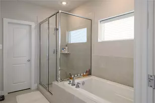 1274 N Post Oak Rd, Houston, TX 77055 - Photo 14