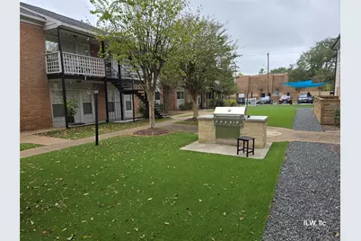 815 Harvard Street #30, Houston, TX 77007 - Photo 2