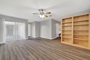 4302 Wildacres Dr, Houston, TX 77072 - Photo 32