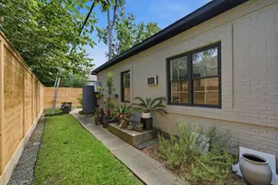 1601 Pine Chase Dr, Houston, TX 77055 - Photo 40