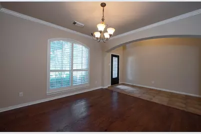 46 N Planchard Circle, The Woodlands, TX 77382 - Photo 8