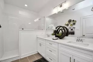 9018 Laverne Laurel Ln, Houston, TX 77080 - Photo 30