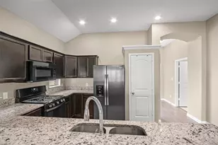 2004 Birdie Ct, Navasota, TX 77868 - Photo 10