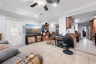 207 Chandler Dr, Baytown, TX 77521 - Photo 6