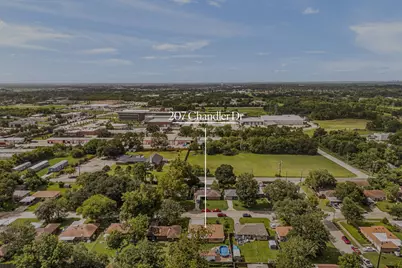 207 Chandler Drive, Baytown, TX 77521 - Photo 38