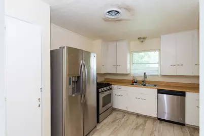 1737 S Park Drive, Alvin, TX 77511 - Photo 10