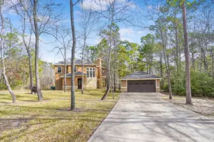 22 Twinstone Cir, Coldspring, TX 77331 - Photo 2