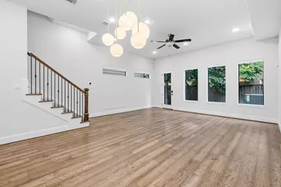 4744 Aftonshire Drive, Houston, TX 77027 - Photo 10