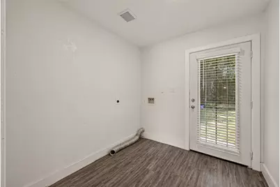 5739 Waterford Drive, Houston, TX 77033 - Photo 28