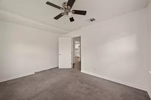 5739 Waterford Dr, Houston, TX 77033 - Photo 22
