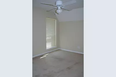 14135 Sandfield Drive, Houston, TX 77077 - Photo 32