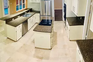 14135 Sandfield Dr, Houston, TX 77077 - Photo 12