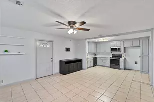 2910 San Augustine Ave, Pasadena, TX 77503 - Photo 2