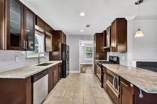 5519 Ariel St, Houston, TX 77096 - Photo 8