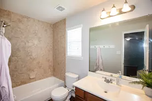 2110 Stonehollow Ct, Pearland, TX 77581 - Photo 24