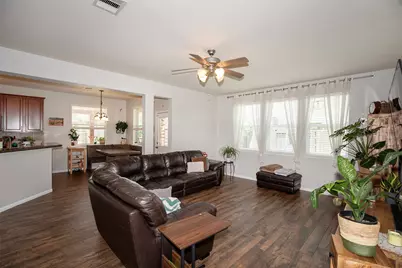 2110 Stonehollow Court, Pearland, TX 77581 - Photo 10