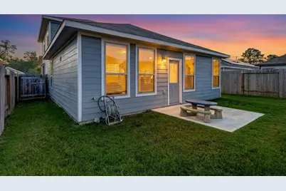 24715 Russet Bluff Trail, Houston, TX 77336 - Photo 2