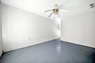 423 Gammon Dr, Houston, TX 77022 - Photo 14