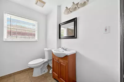 423 Gammon Drive, Houston, TX 77022 - Photo 20