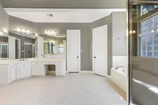 25322 Piney Bend Ct, Spring, TX 77389 - Photo 12