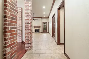 6585 Truxton Ln, Beaumont, TX 77706 - Photo 6