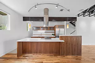 105 Willard St, Houston, TX 77006 - Photo 14