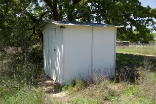 1035 Old Sayers Rd, Elgin, TX 78621 - Photo 14