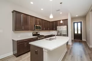 2214 Bridgeport Path Dr, Missouri City, TX 77459 - Photo 2