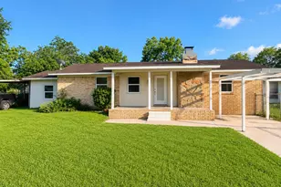 513 W Texas St, Brazoria, TX 77422 - Photo 1