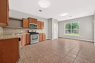 21327 Bella Flora Court, Spring, TX 77379 - Photo 10