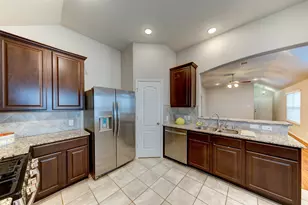 5227 Bay Ln, Bacliff, TX 77518 - Photo 14