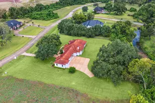 9621 Thompson Lake Dr, Missouri City, TX 77459 - Photo 2