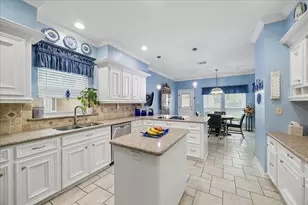 2102 Grand Mesa Dr, Kingwood, TX 77345 - Photo 14