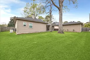 2102 Grand Mesa Dr, Kingwood, TX 77345 - Photo 34