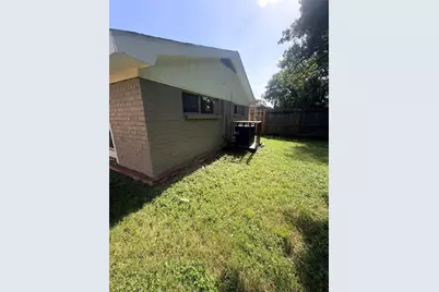 8127 Richland Drive, Houston, TX 77028 - Photo 20