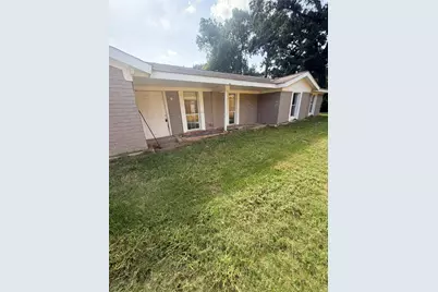 8127 Richland Drive, Houston, TX 77028 - Photo 2