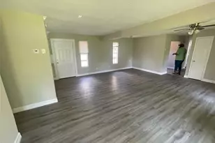 8127 Richland Dr, Houston, TX 77028 - Photo 8