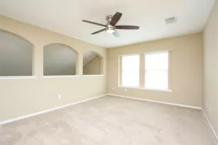 10243 Mills Run Dr, Houston, TX 77070 - Photo 14