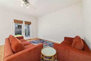 826 E 40th St, Houston, TX 77022 - Photo 6