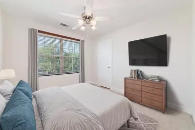 826 E 40th Street, Houston, TX 77022 - Photo 16